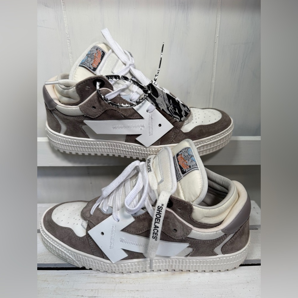Off-White Off-Court 3.0 Floating Arrow White Grey Wmn's 40/9 Men's 7 Floor Model